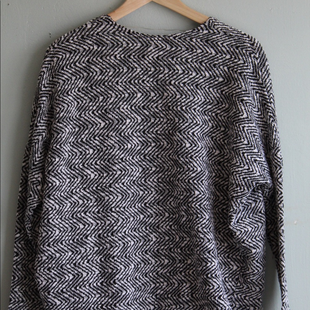 Cardigan - Picture 5 of 6